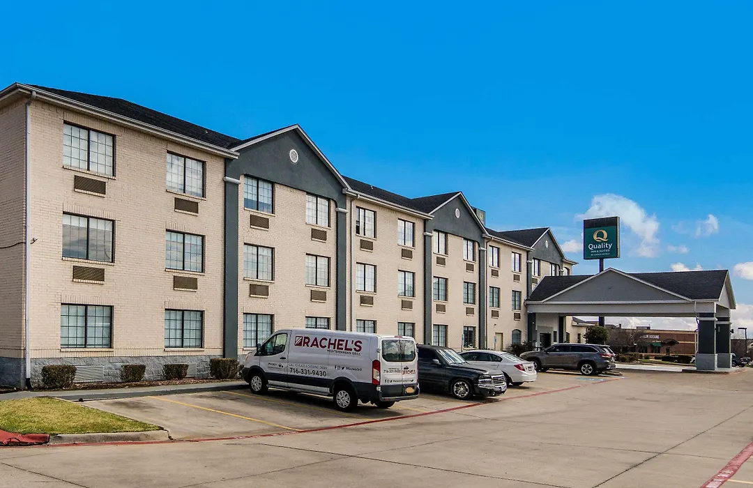 Quality Inn & Suites Fort Worth - Fossil Creek-1